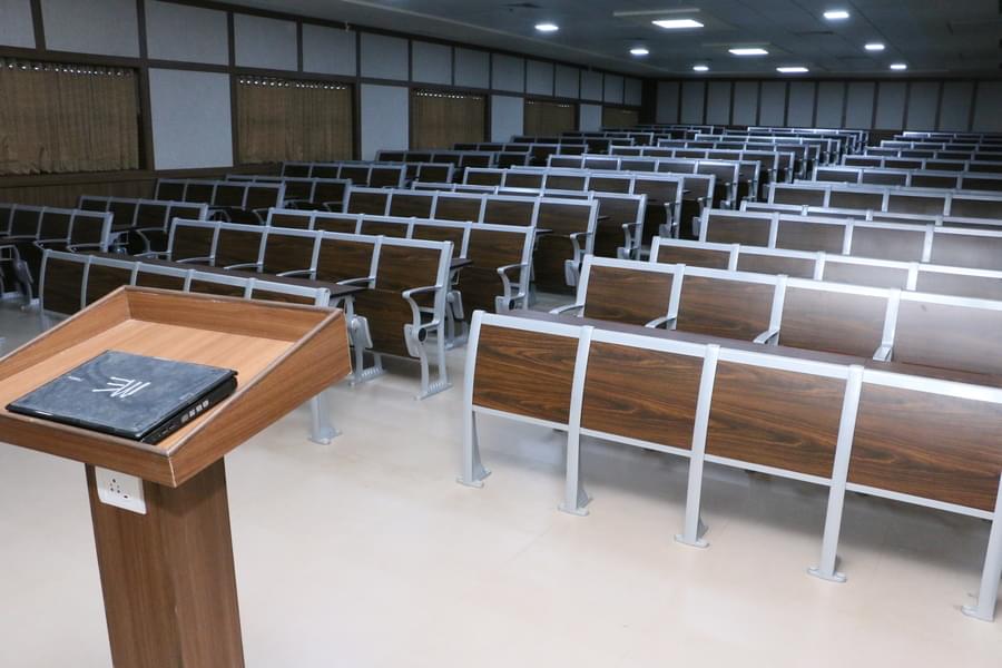 Atmiya University Rajkot Seminar Hall photo 1